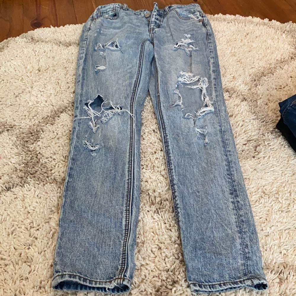 AEO Tomgirl Jeans